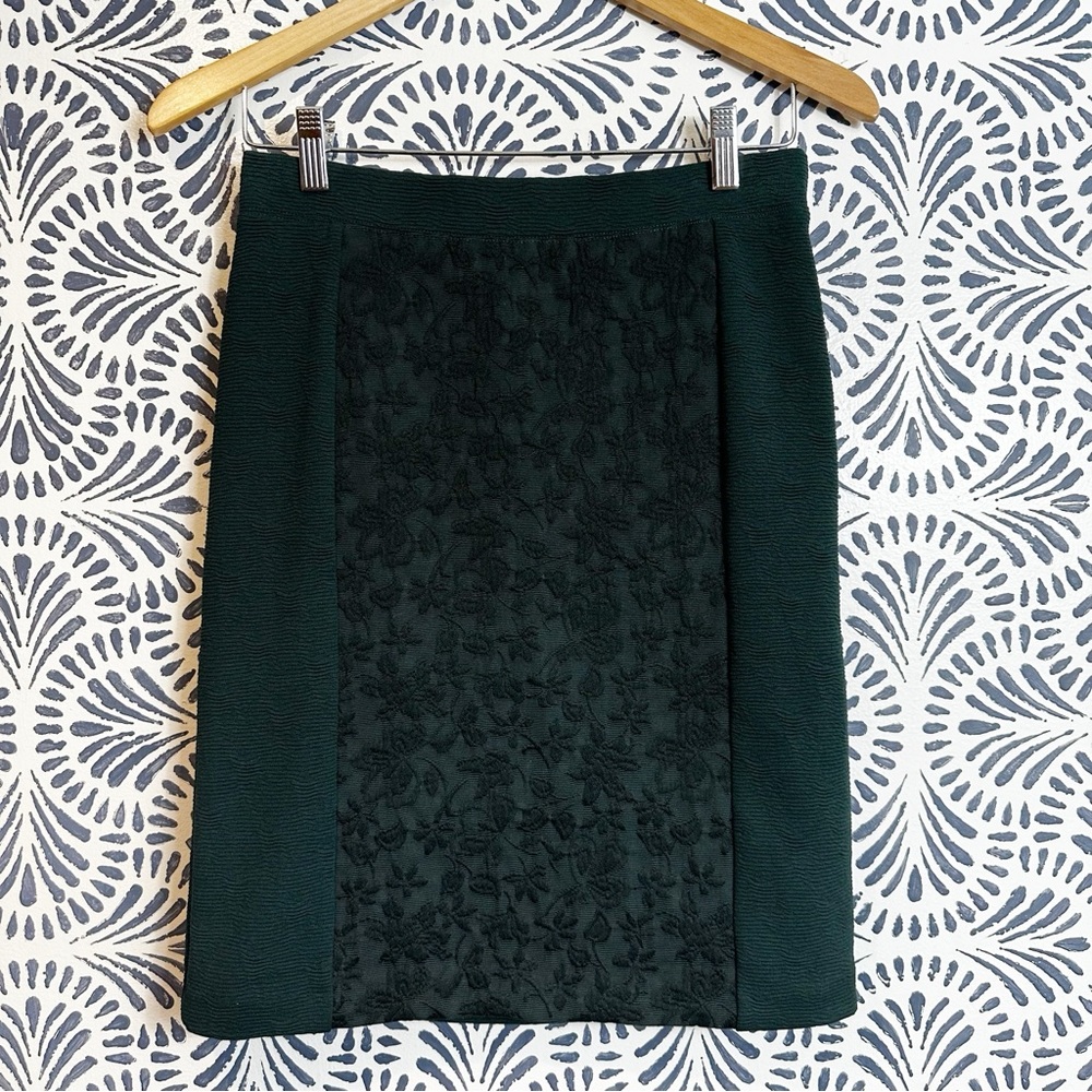 Anthropologie Moulinette Soeurs Dark Evergreen Floral Accent Pencil Skirt